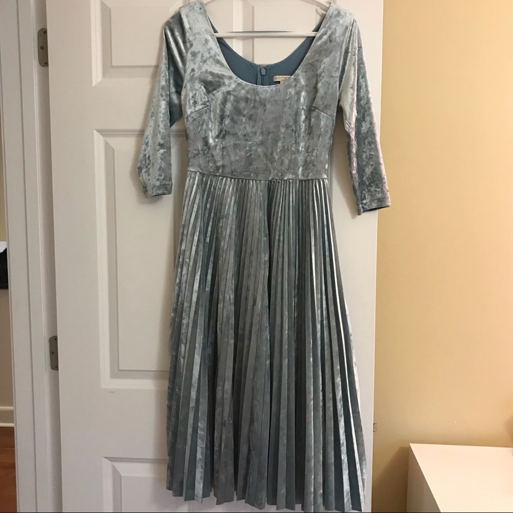 NY & Co Eva Mendes Sosi Pleated Dress XS